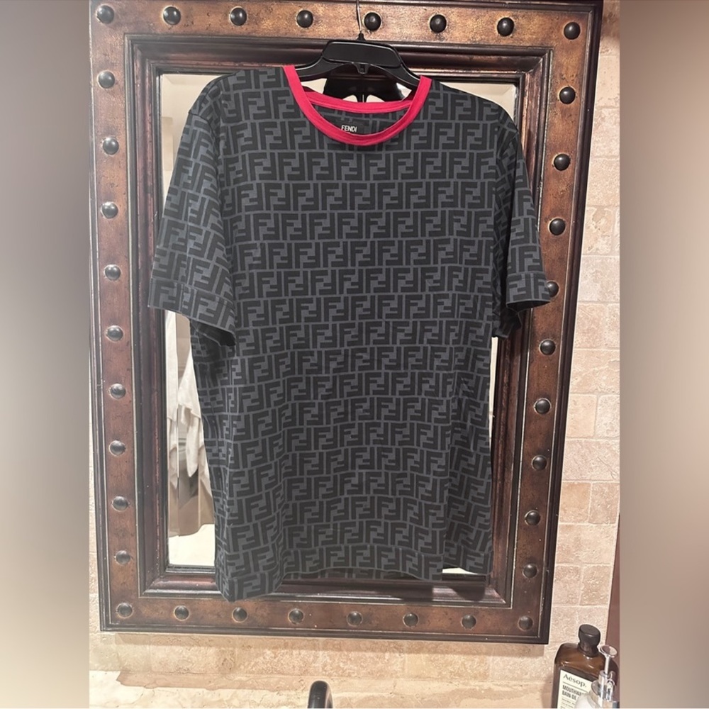 Unisex fendi tshirt